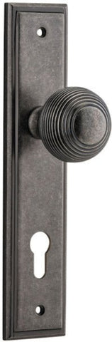 Iver Guildford Door Knob On Stepped Backplate - primehardware