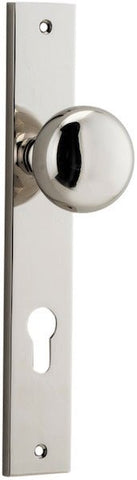 Iver Cambridge Door Knob On Rectangular Backplate