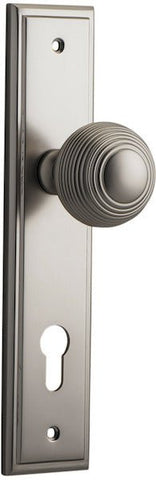 Iver Guildford Door Knob On Stepped Backplate - primehardware