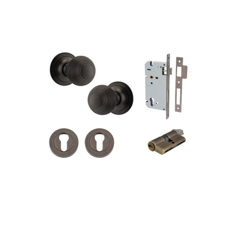 IVER Guildford Door Knob On Round Rose Concealed Fix | Entrance Kit (Key/Key) | 9 Finishes - Signature Brass