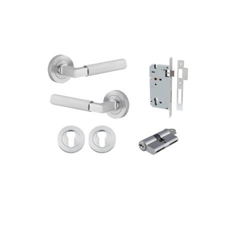 Iver Brunswick Knurled Solid Brass Door Lever Handle On Round Rose | Entrance Kit (Key/Key) | 6 Finishes - Brushed Chrome