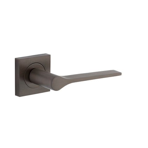 Iver Como Door Lever on Square Rose | Lever Set Only | 7 Finishes - Signature Brass
