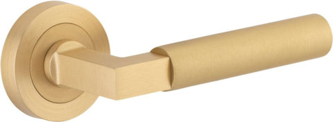 Iver Berlin Door Lever Handle On Round Rose Passage - primehardware