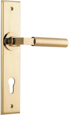 Iver Berlin Door Lever Handle On Chamfered Rectangular Backplate - primehardware