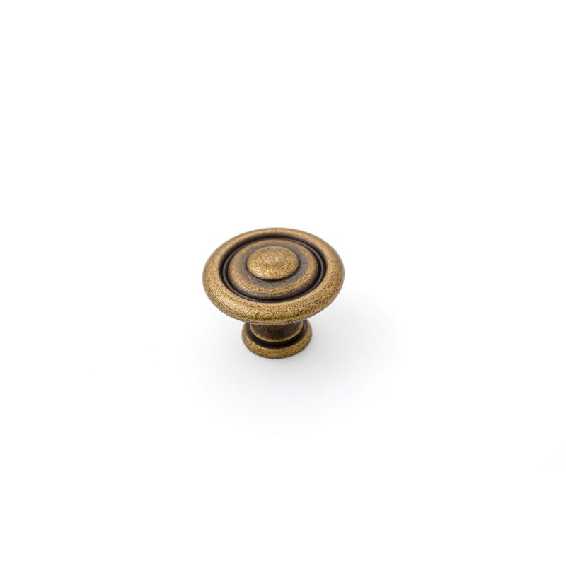 Castella Heritage Shaker Kitchen Cabinet Fluted Knob