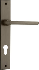 Iver Baltimore Door Lever Handle On Rectangular Backplate - primehardware