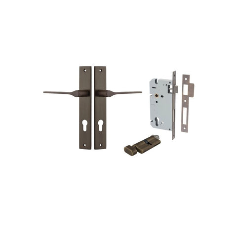IVER Como Door Lever Handle On Rectangular Backplate | Entrance Kit (Key/Thumb) | 7 Finishes - Signature Brass