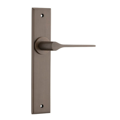 IVER Como Door Lever Handle On Chamfered Backplate | Passage Lever Set Only | 7 Finishes - Signature Brass
