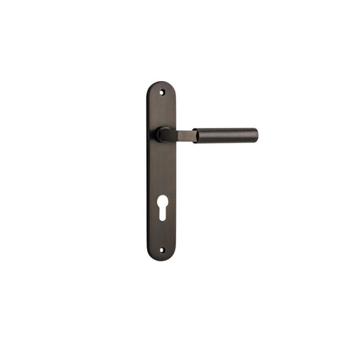 Iver Berlin Solid Brass Door Lever on Oval Backplate | Entrance Lever Set Only | 7 Finishes - Signature Brass
