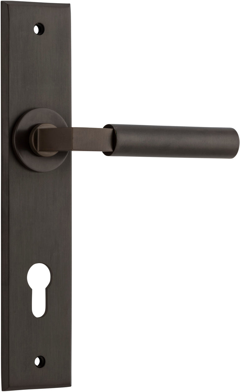 IVER BERLIN DOOR LEVER HANDLE ON CHAMFERED RECTANGULAR BACKPLATE - CUSTOMISE TO YOUR NEEDS