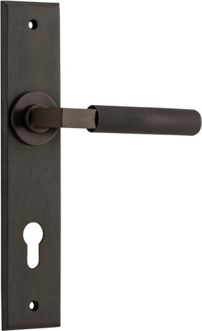 IVER Brunswick Door Lever Handle On Chamfered Backplate | Entrance Lever Set Only | 6 Finishes - Signature Brass