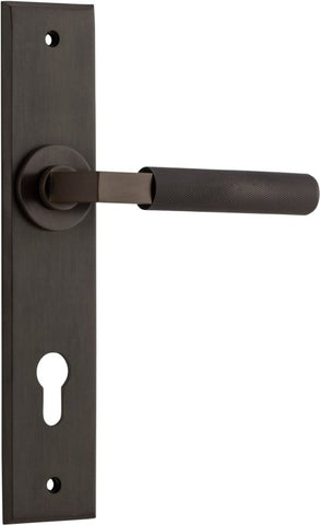 Iver Brunswick Door Lever Handle On Chamfered Backplate - primehardware