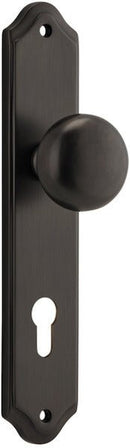 Iver Cambridge Door Knob On Shouldered Backplate - primehardware