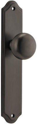 IVER Cambridge Door Knob On Shouldered Backplate | Passage Lever Set Only | 9 Finishes - Signature Brass