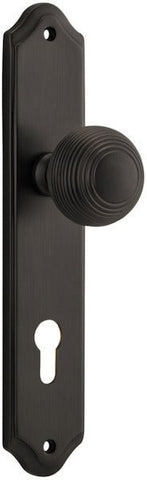 IVER Guildford Door Knob On Shouldered Backplate | Entrance Lever Set Only | 9 Finishes - Signature Brass