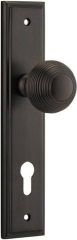 IVER Guildford Door Knob On Stepped Backplate | Entrance Lever Set Only | 9 Finishes - Signature Brass