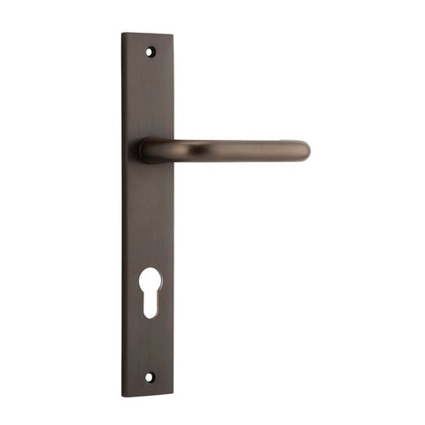 IVER Oslo Lever Door Handle On Rectangular Backplate | Entrance Lever Set Only | 9 Finishes - Signature Brass