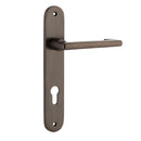 Iver Baltimore Return Solid Brass Door Lever on Oval Backplate | Entrance Lever Set Only | 7 Finishes - Signature Brass