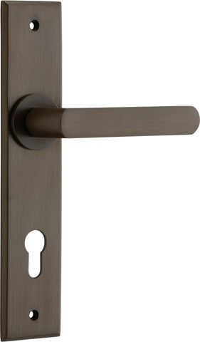 Iver Osaka Door Lever Handle On Chamfered Backplate - primehardware