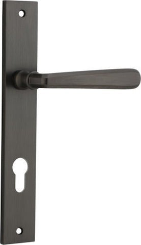 IVER Copenhagen Door Lever Handle On Rectangular Backplate | Entrance Lever Set Only | 7 Finishes - Signature Brass