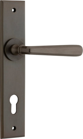 Iver Copenhagen Door Lever on Chamfered Backplate — Entrance Lever Set Only