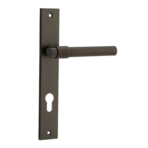 IVER Helsinki Door Lever Handle On Rectangular Backplate | Entrance Lever Set Only | 7 Finishes - Signature Brass