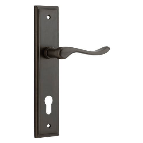 IVER Stirling Door Lever Handle On Stepped Backplate | Entrance Lever Set Only | 8 Finishes - Signature Brass