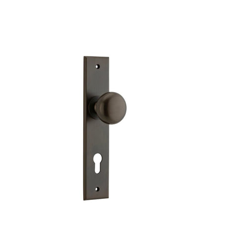 IVER Cambridge Door Knob On Chamfered Backplate | Entrance Lever Set Only | 9 Finishes - Signature Brass