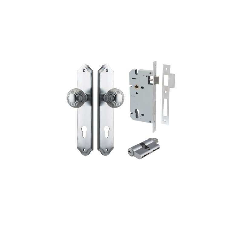 IVER Guildford Door Knob On Shouldered Backplate | Entrance Kit (Key/Key) | 8 Finishes - Brushed Chrome