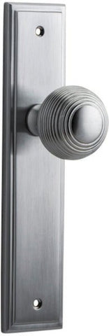 IVER Guildford Door Knob On Stepped Backplate | Passage Lever Set Only | 9 Finishes - Brushed Chrome