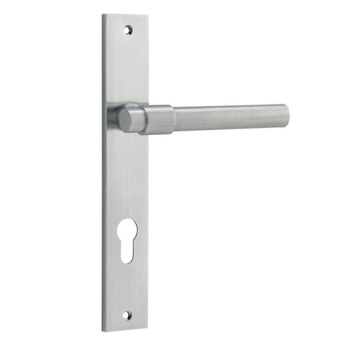IVER Helsinki Door Lever Handle On Rectangular Backplate | Entrance Lever Set Only | 7 Finishes - Brushed Chrome