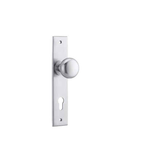 IVER Cambridge Door Knob On Chamfered Backplate | Entrance Lever Set Only | 9 Finishes - Matt Black