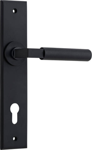 IVER Brunswick Door Lever Handle On Chamfered Backplate | Passage Lever Set Only | 6 Finishes - Matt Black