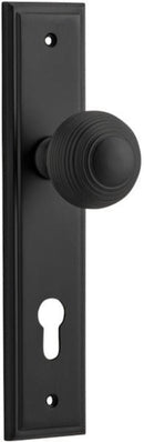 IVER Guildford Door Knob On Stepped Backplate | Entrance Lever Set Only | 9 Finishes - Matt Black