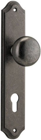 IVER Cambridge Door Knob On Shouldered Backplate | Entrance Lever Set Only | 9 Finishes - Distressed Nickel