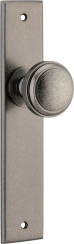 Iver Paddington Door Knob On Chamfered Backplate - primehardware