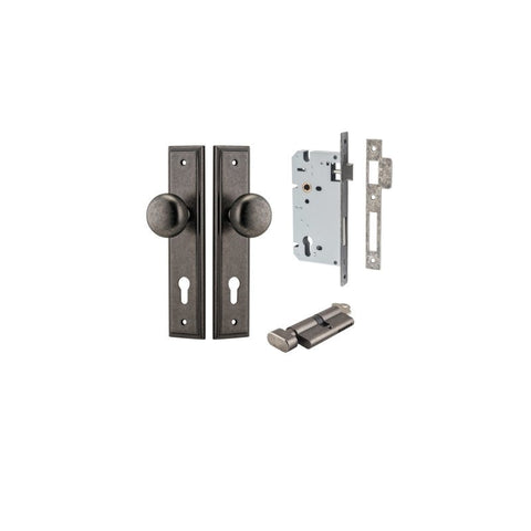 IVER Cambridge Door Knob On Stepped Backplate | Entrance Kit (Key/Thumb) | 9 Finishes - Distressed Nickel