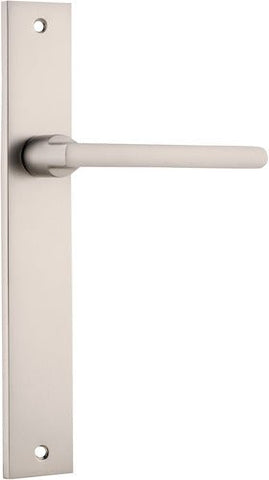 Iver Baltimore Door Lever Handle On Rectangular Backplate