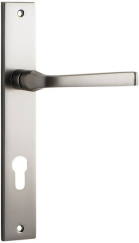 Iver Annecy Door Lever Handle On Rectangular Backplate - primehardware