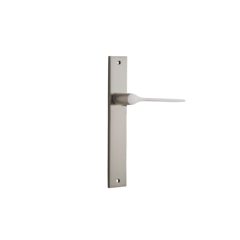 Iver Como Door Lever Handle On Rectangular Backplate - primehardware