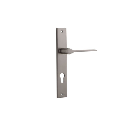 IVER Como Door Lever Handle On Rectangular Backplate | Entrance Lever Set Only | 7 Finishes - Satin Nickel