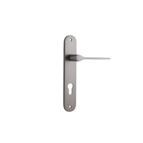 Iver Como Door Lever Handle On Oval Backplate - primehardware