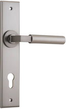 Iver Berlin Door Lever Handle On Chamfered Rectangular Backplate - primehardware