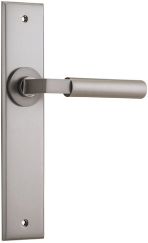 Iver Berlin Door Lever Handle On Chamfered Rectangular Backplate - primehardware