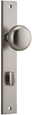 Iver Cambridge Door Knob On Rectangular Backplate - primehardware
