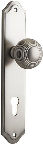IVER Guildford Door Knob On Shouldered Backplate | Entrance Lever Set Only | 9 Finishes - Satin Nickel