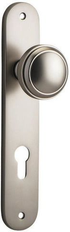IVER Paddington Door Knob On Oval Backplate | Entrance Lever Set Only | 9 Finishes - Satin Nickel