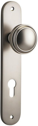 IVER Paddington Door Knob On Oval Backplate | Entrance Lever Set Only | 9 Finishes - Satin Nickel
