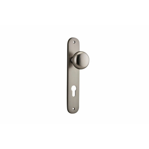 IVER Cambridge Door Knob On Oval Backplate | Entrance Lever Set Only | 9 Finishes - Satin Nickel