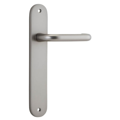 Iver Oslo Lever Door Handle On Oval Backplate - primehardware
